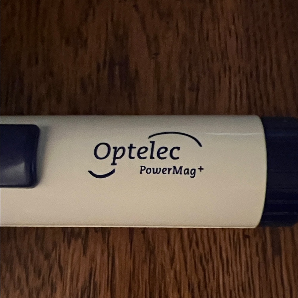 Optelec Magnifying Glass with Light - Picture 2 of 5